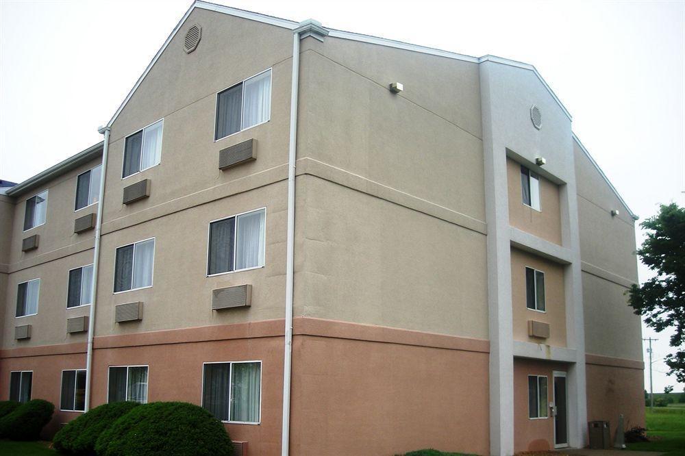 Motel Red Roof & Danville, Il 2*